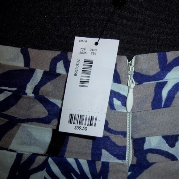 NWT The LIMITED Lined Pleat Skirt - Picture 6 of 6